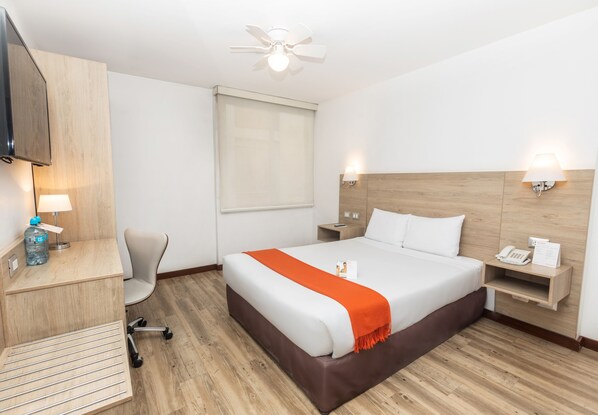 Traditional Room, 1 Single Bed | In-room safe, desk, blackout curtains, free WiFi