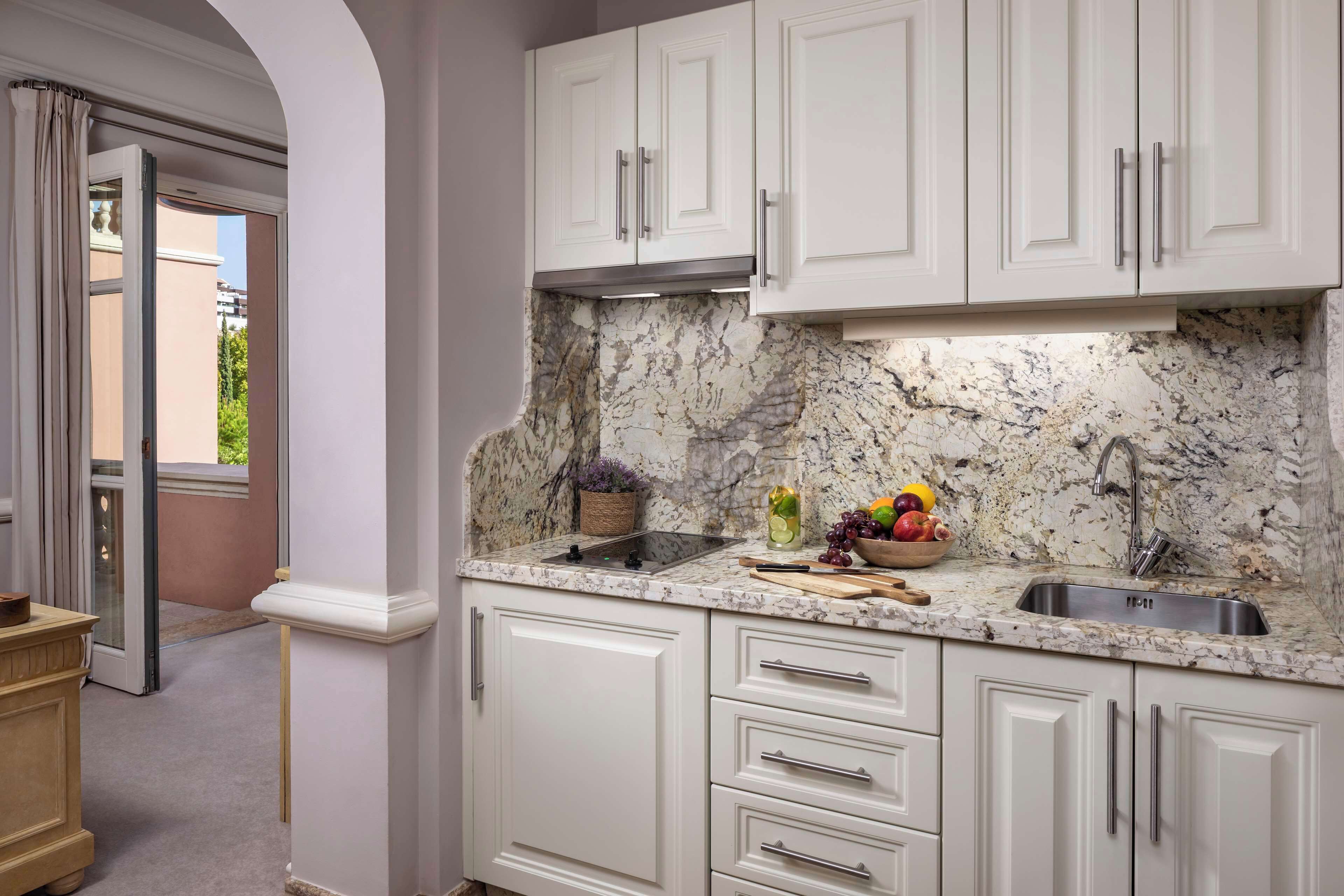 1 bedroom, hypo-allergenic bedding, minibar, in-room safe