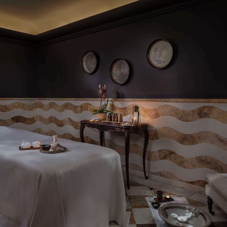 Couples treatment rooms, sauna, steam room, Turkish bath