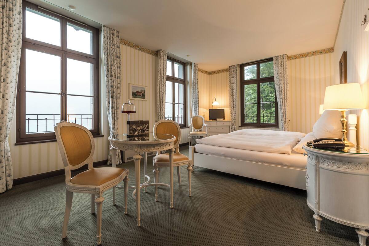 superior double room with sea view | 1 bedroom, hypo-allergenic bedding, in-room safe, individually furnished