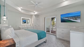Sabal Palm One Bedroom | Premium bedding, iron/ironing board, free WiFi, bed sheets