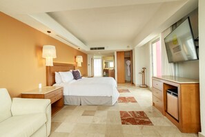 Junior Suite | Premium bedding, in-room safe, desk, blackout drapes - Camino Real Veracruz (Boca del Río)