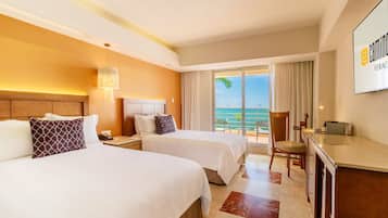 CRC Double American breakfast for up to 2 adults | Vista a la playa o el mar