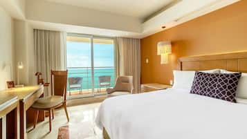 Deluxe Superior King Ocean View | Beach/ocean view