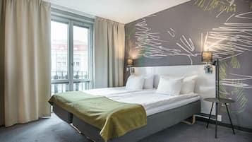 Standard Twin Room | Desk, blackout curtains, bed sheets