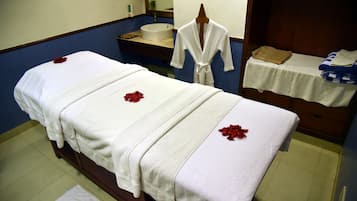 Body treatments, Ayurvedic treatments, 1 treatment room