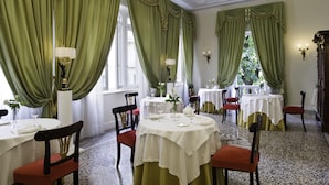 Free daily full breakfast - Relais Villa Antea (Florence)