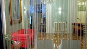 Coin salon dans le hall