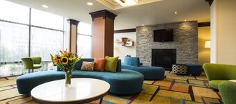 Fairfield Inn and Suites by Marriott Toronto Airport