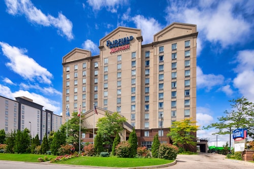Fairfield Inn and Suites by Marriott Toronto Airport