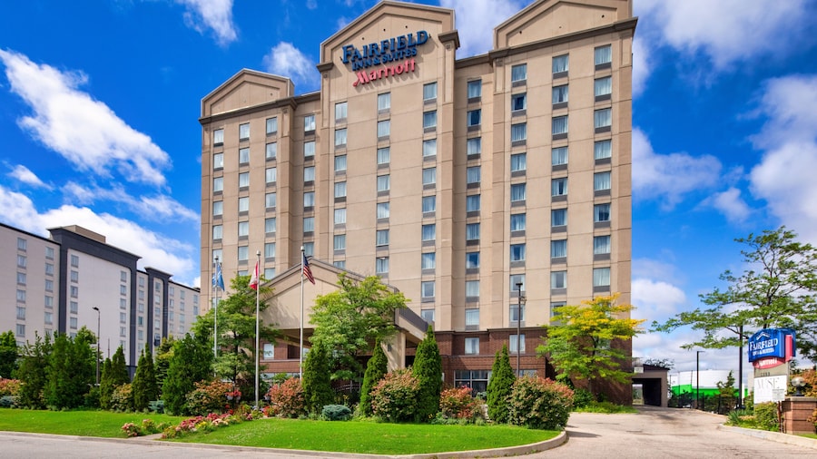 Fairfield Inn and Suites by Marriott Toronto Airport