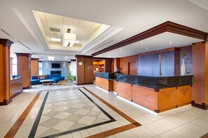Lobby - Fairfield Inn and Suites by Marriott Toronto Airport (Mississauga)