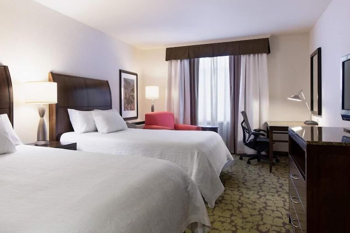 Premium bedding, in-room safe, desk, iron/ironing board
