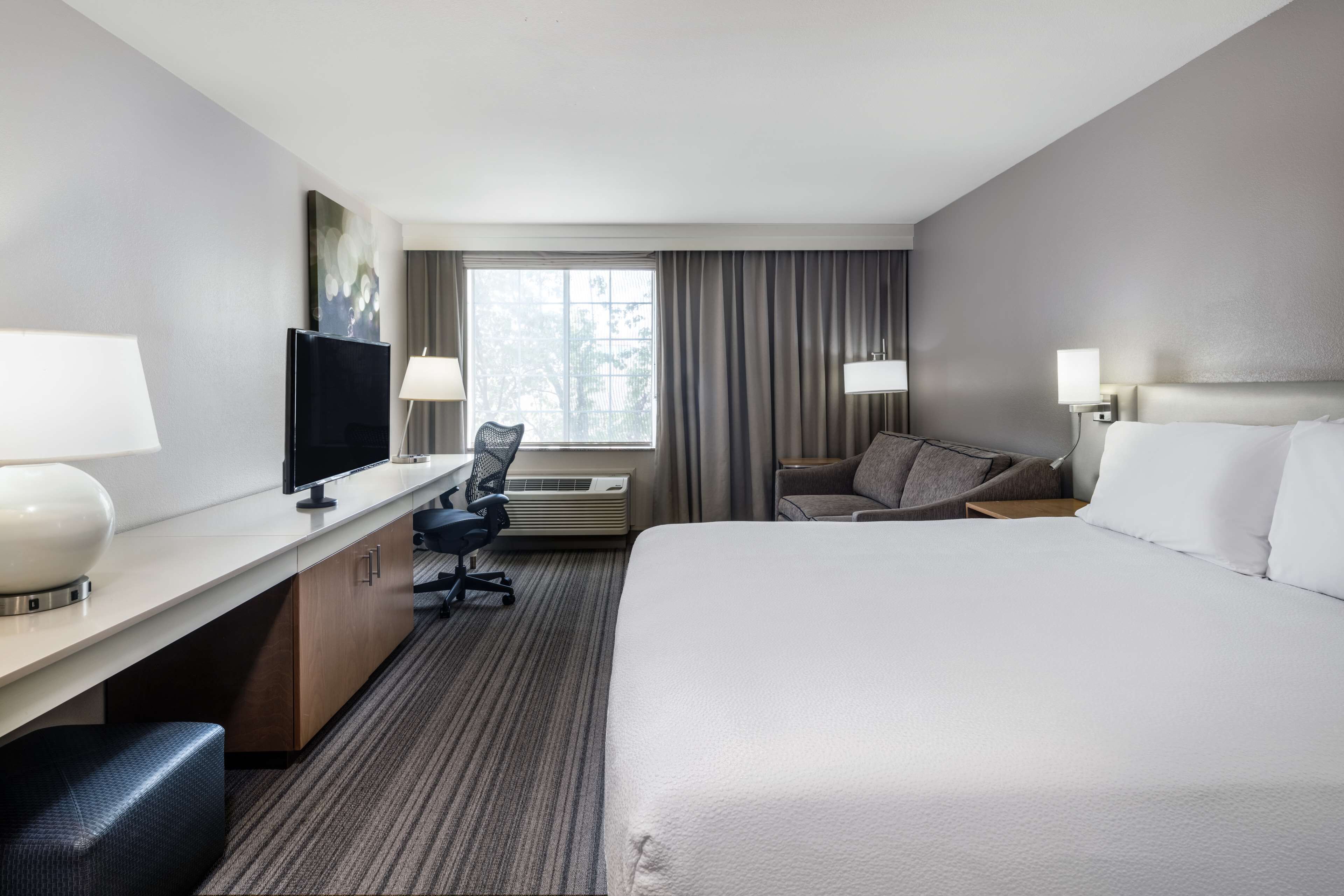 Ropa de cama de alta calidad y escritorio 