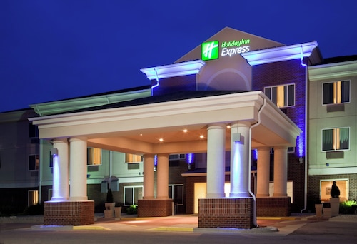 Holiday Inn Express Hotel & Suites Vermillion by IHG