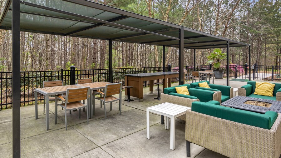 Holiday Inn Atlanta-Gas South Arena Area by IHG