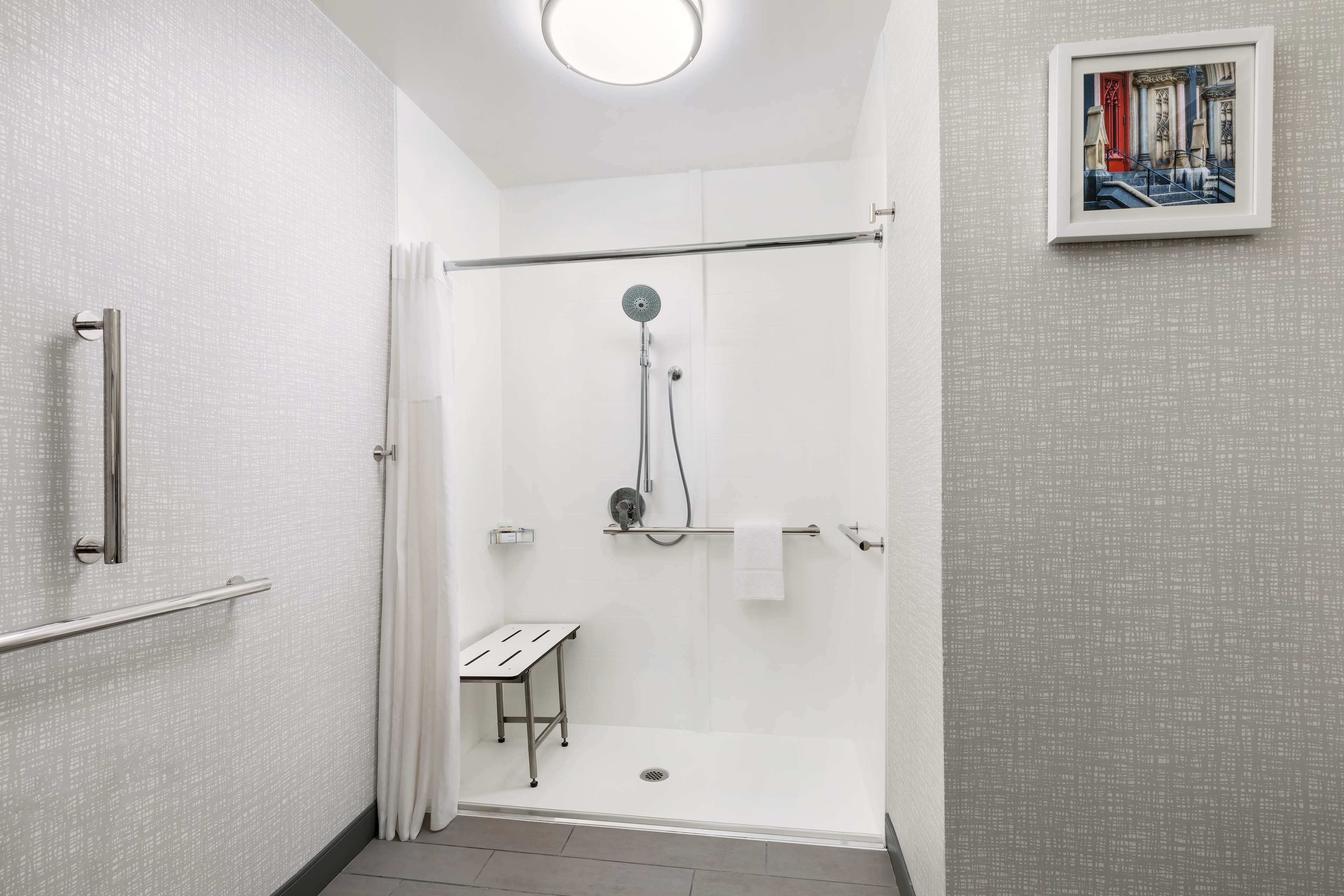 Photo - Hampton Inn & Suites Baltimore Inner Harbor