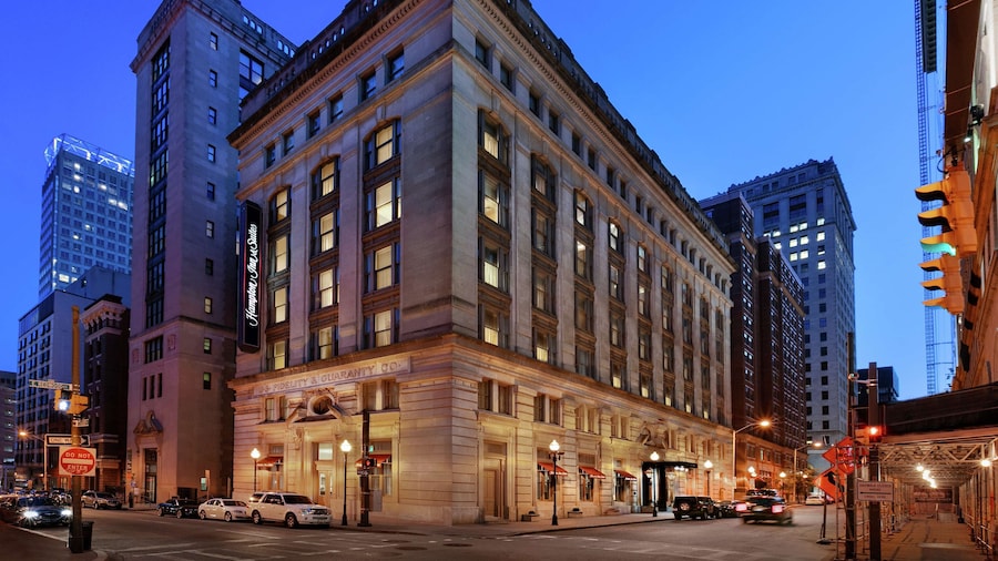 Hampton Inn & Suites Baltimore Inner Harbor