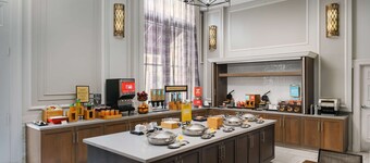 Hampton Inn & Suites Baltimore Inner Harbor