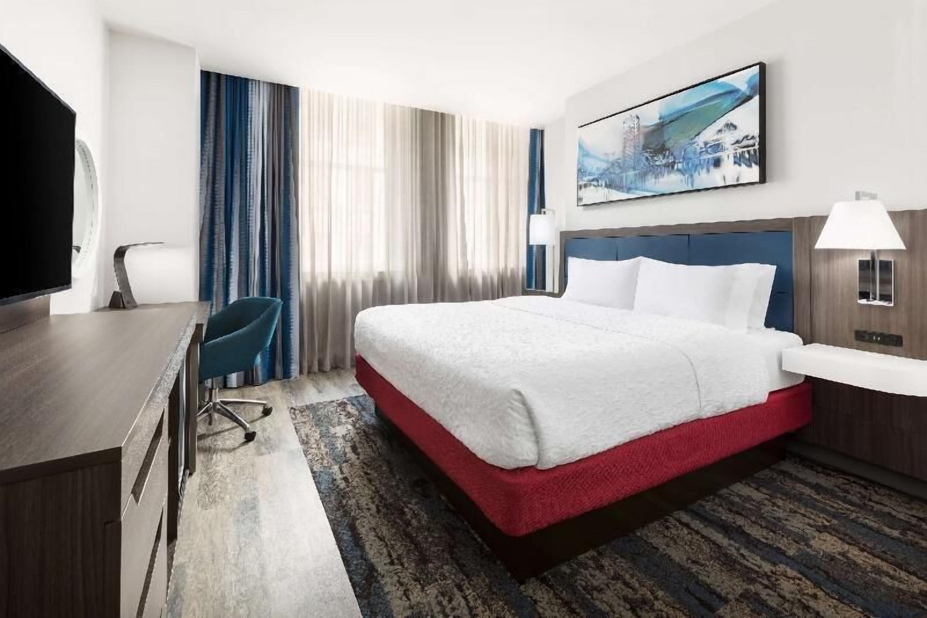 Ropa de cama de alta calidad y camas con pillow-top 