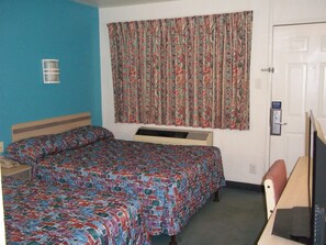 Standard Room, 2 Double Beds - Skyline Inn (Conway)