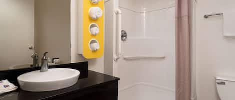 Douche, serviettes fournies