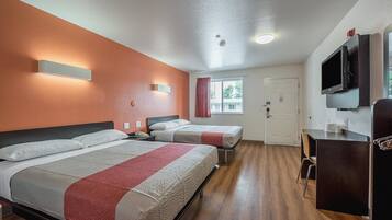 Wi-fi (inkludert), sengetøy og vekkerklokke