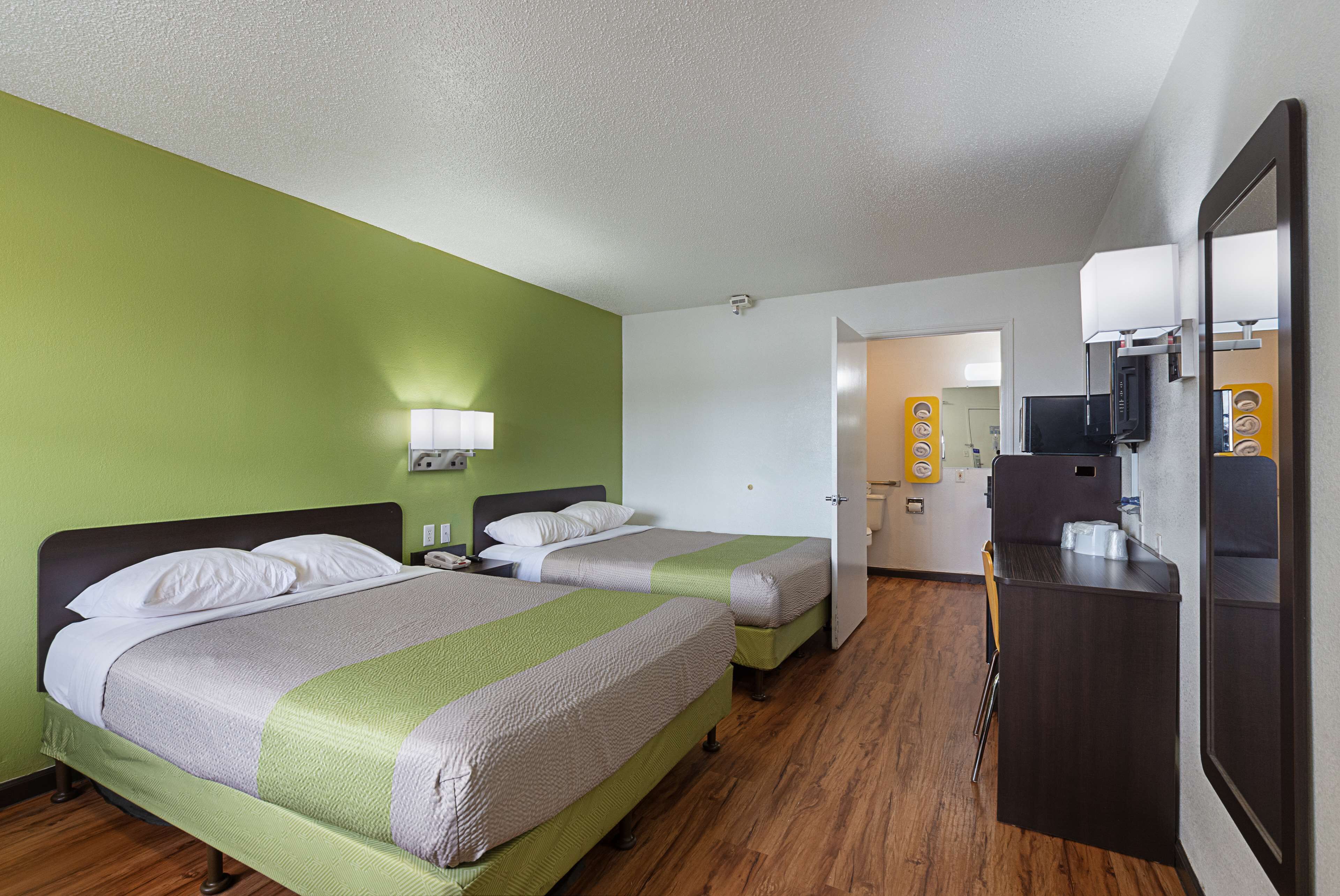 Deluxe Room, 2 Queen Beds, Accessible, Non Smoking | Bed sheets