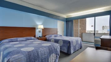 Verdunkelungsvorhänge, Bügeleisen/Bügelbrett, kostenloses WLAN