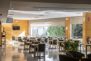Desayuno bufé gratuito y diario