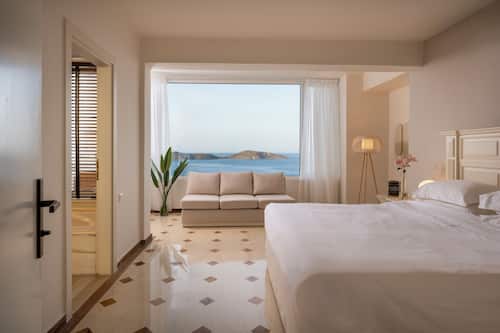 Three Bedroom Prestige Villa, Private Pool, Sea View | Ausblick vom Zimmer