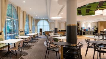 Petit déjeuner buffet compris tous les jours