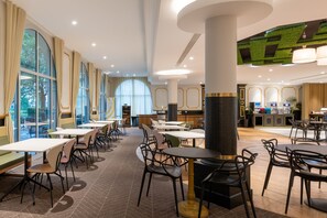 Tägliches inbegriffenes Frühstücksbuffet