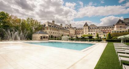 Dream Castle Hotel