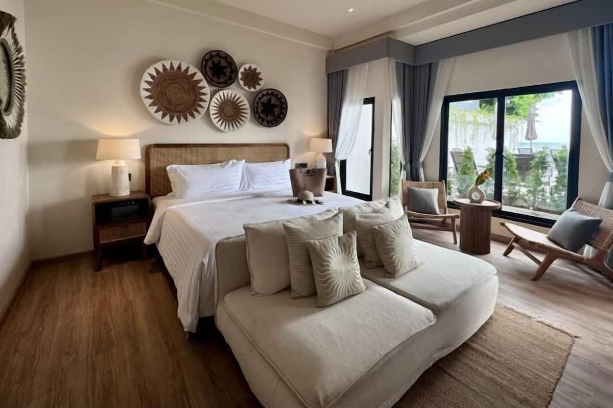 1 bedroom, minibar, in-room safe, blackout drapes