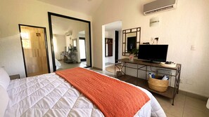 Honeymoon Room | In-room safe, blackout curtains, free WiFi, bed sheets - Tukan Hotel Playa del Carmen (Playa del Carmen)