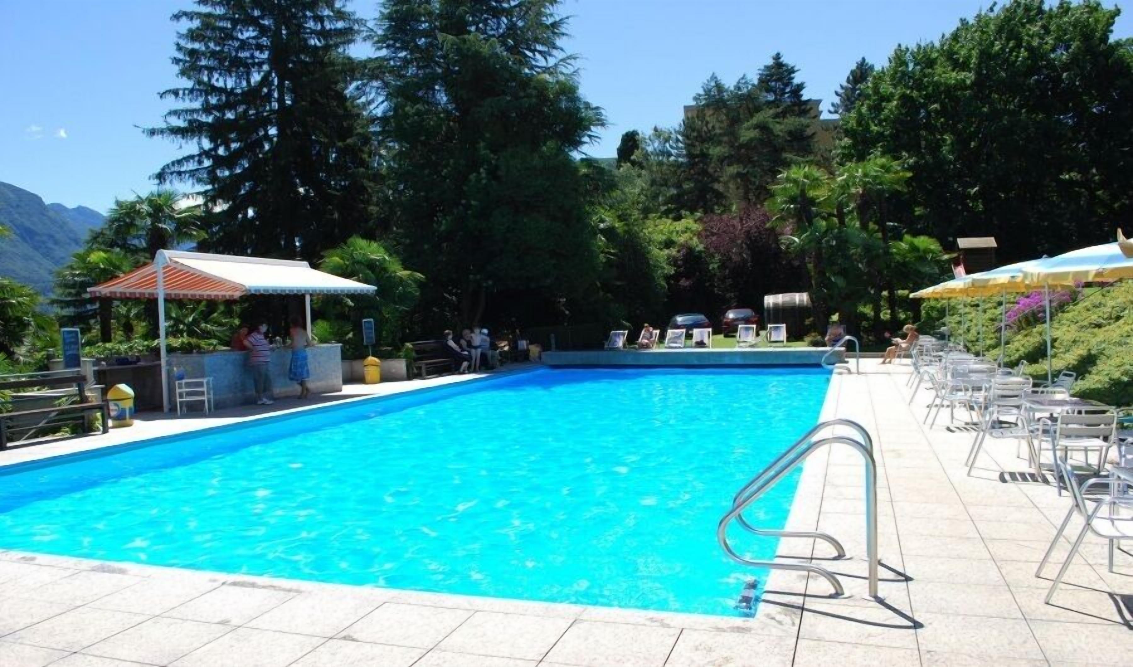 Alberca al aire libre por temporada 