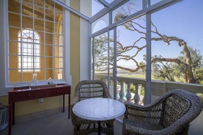 Superior Room Green | Living area | 42-inch flat-screen TV with satellite channels, TV, DVD player - Colona Castle (Cape Town)