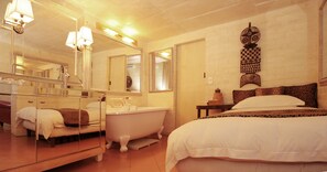 Suite Safari | Ropa de cama de alta calidad, edredón, camas Tempur-Pedic y minibar 