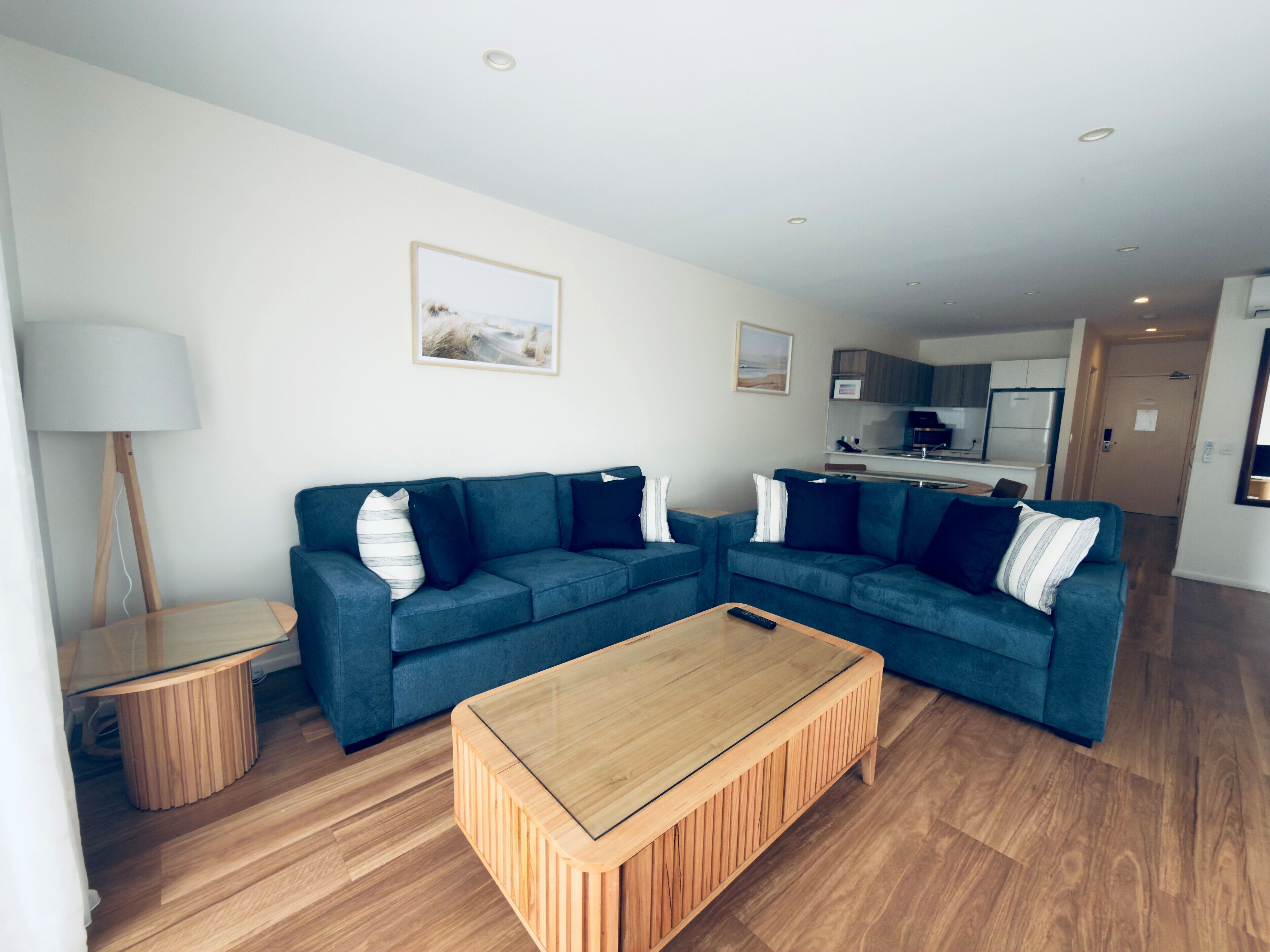 2 Bedroom Apartment | Área de sala de estar | Televisión LCD 