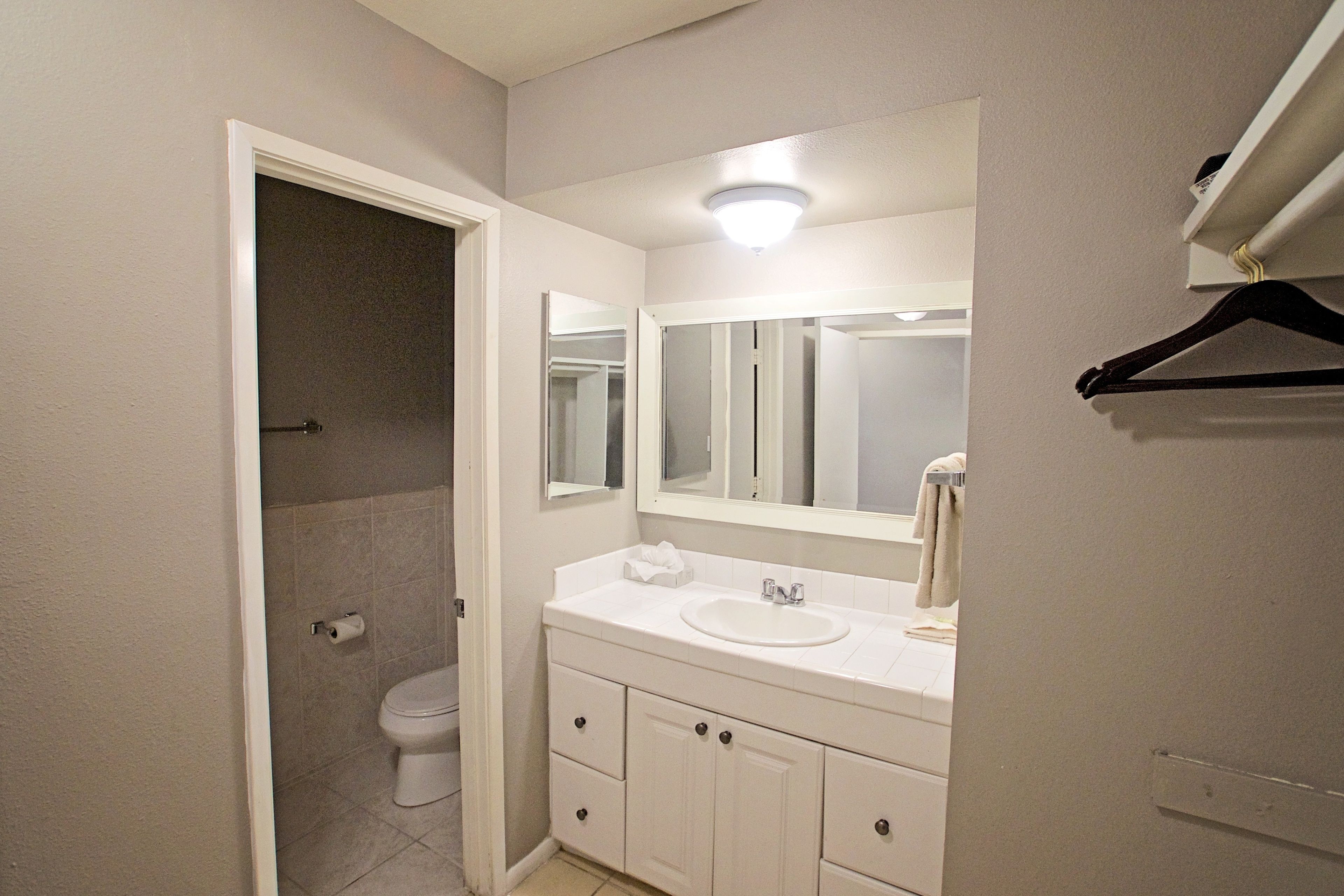 studio 2 queens - pet friendly | bathroom | shower, free toiletries, hair dryer, towels