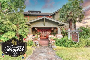 Exterior - Blackbird Inn (Napa)