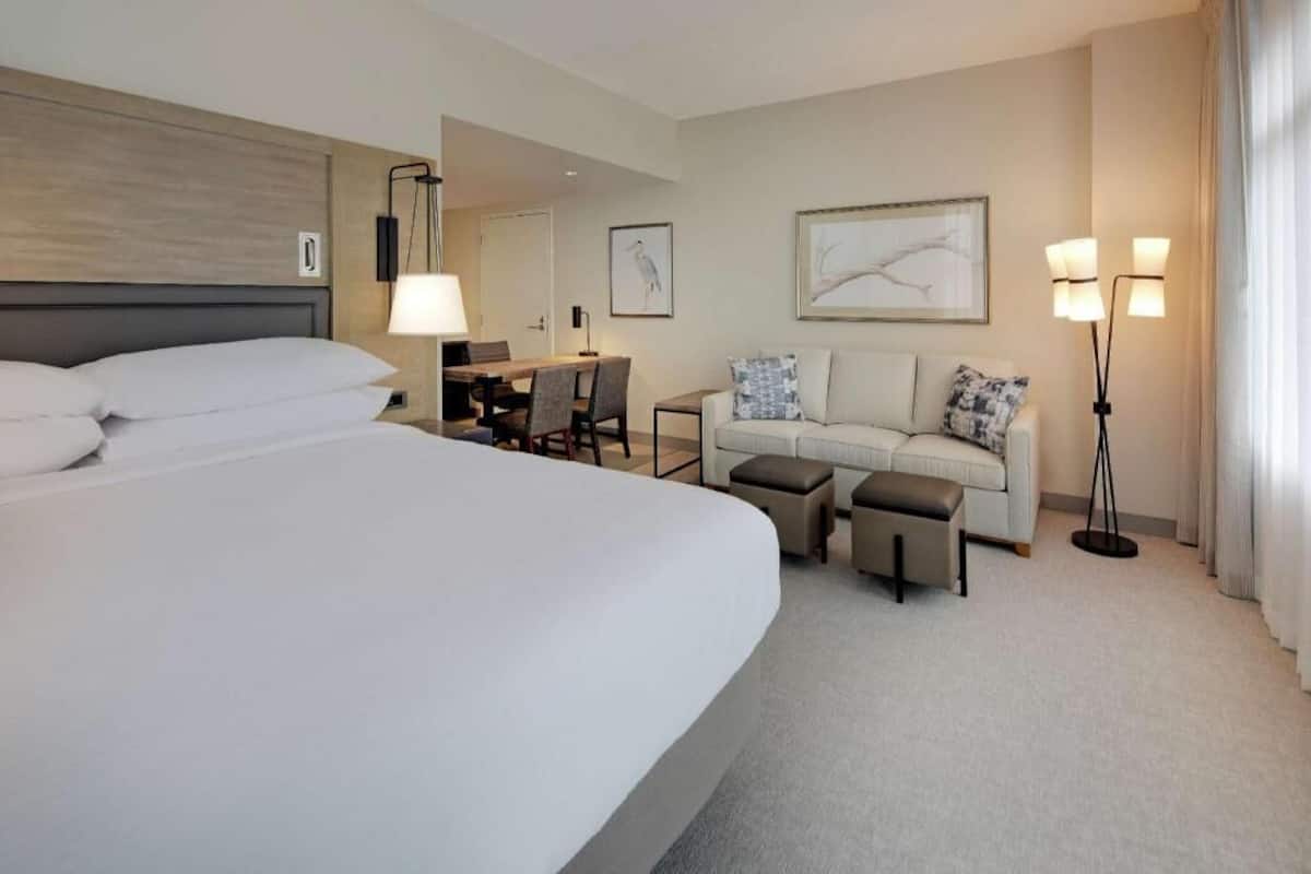 1 bedroom, premium bedding, in-room safe, desk