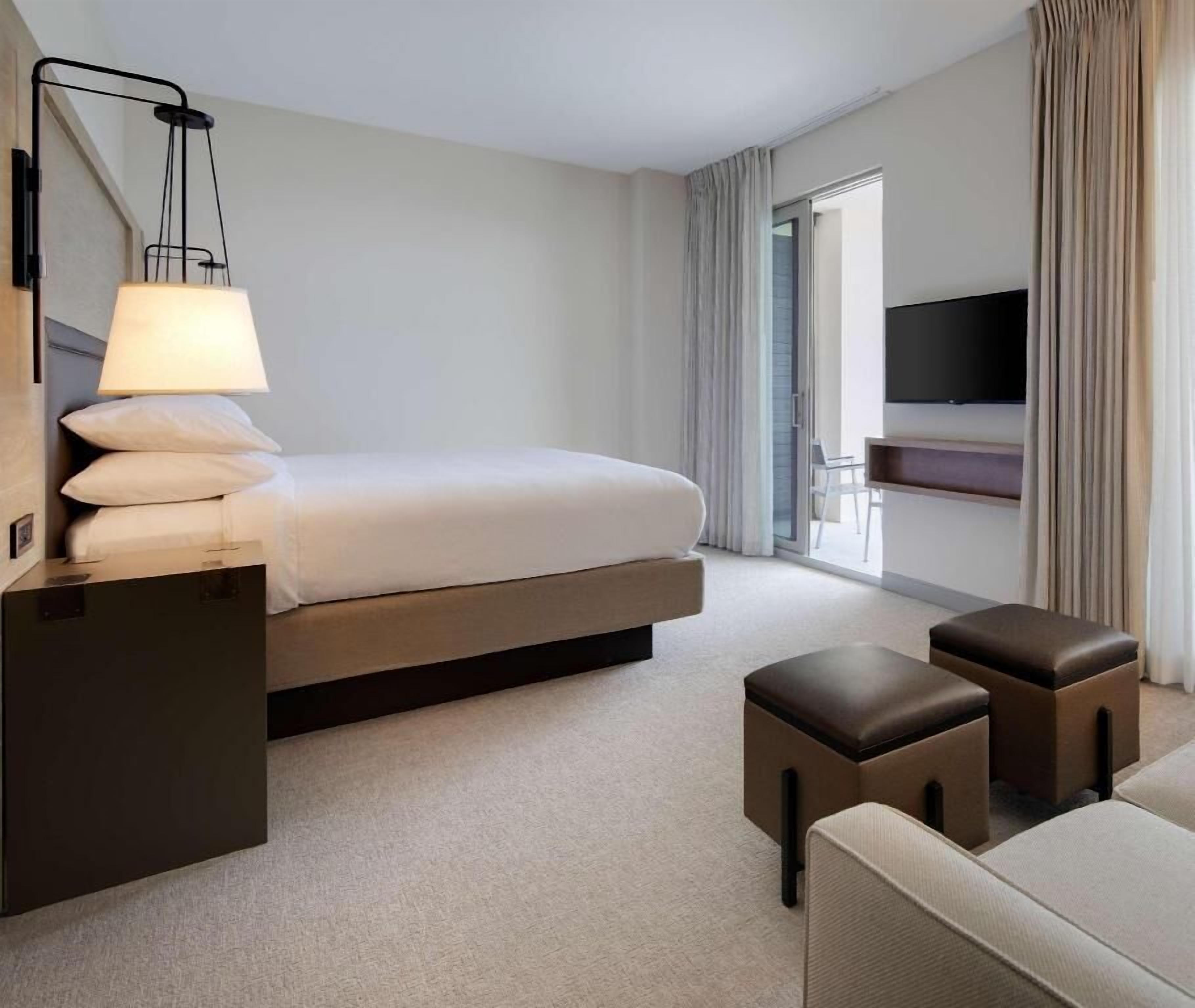 1 slaapkamer, luxe beddengoed, een kluis op de kamer, een bureau