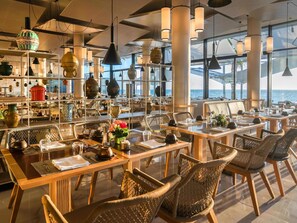 Daily buffet breakfast for a fee - Mövenpick Hotel Gammarth Tunis (La Marsa)
