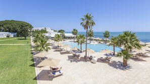 Terrace/patio - Mövenpick Hotel Gammarth Tunis (La Marsa)