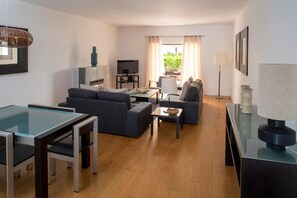 Televisión de pantalla plana 