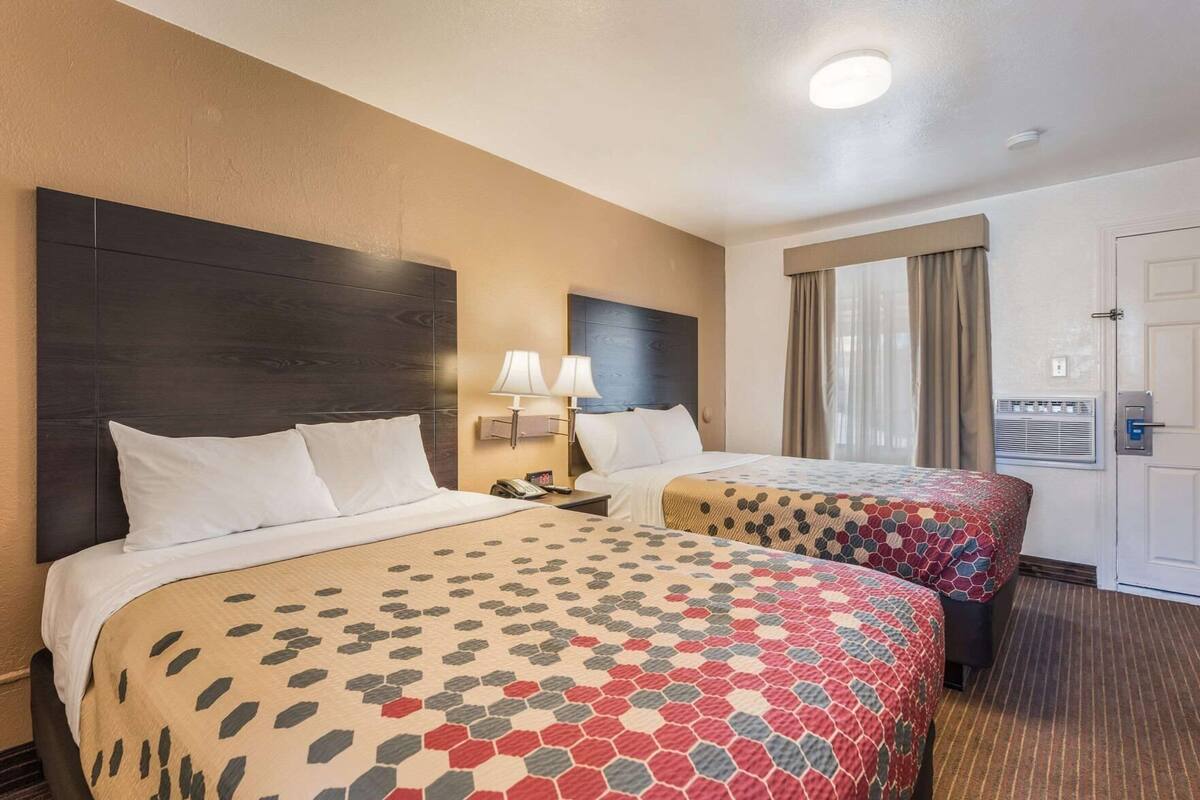 Desk, blackout drapes, free WiFi, bed sheets