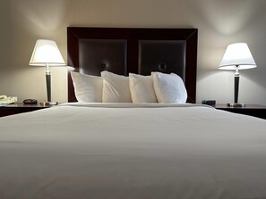 Suite, plusieurs lits, non-fumeurs | Surmatelas, bureau, espace de travail pour ordinateur portable