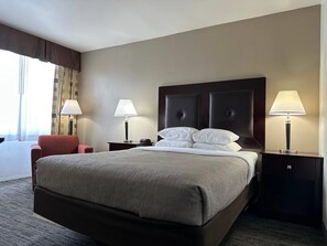 Suite, Multiple Beds, Non Smoking | Pillow-top beds, desk, laptop workspace, blackout curtains - Quality Inn & Suites Everett (Everett)
